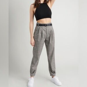 Chelsea Pleated Pants from Garage in size M